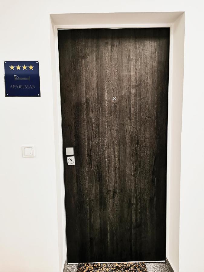 Apartman Angel Osijek Exterior foto